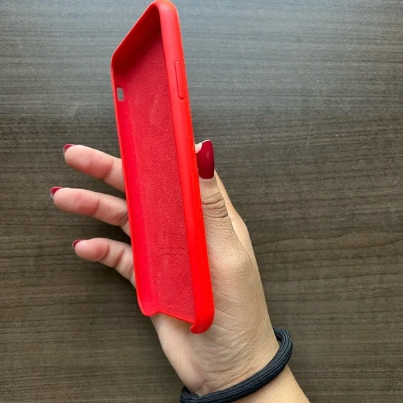 iPhone XS Max Silicone Case - Picture 3 of 4